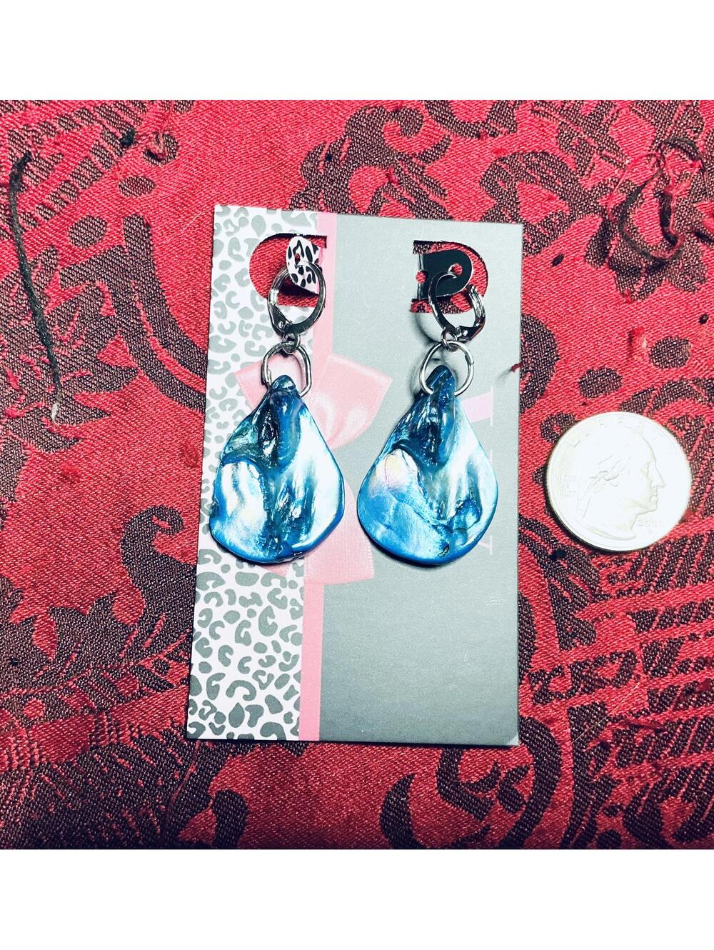V Oyster Blue Earrings
